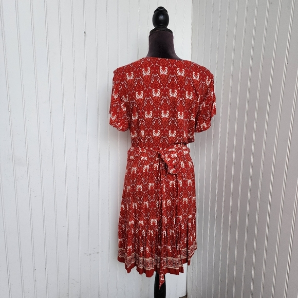 Zesica Wrap Dress Women Red White Floral Flutter Sleeve Rayon V-Neck Sz M - Picture 7 of 12